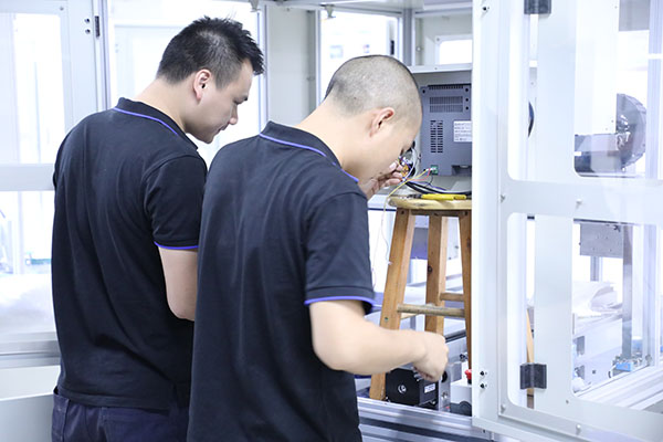 四軸桌面點(diǎn)膠機(jī)廠家