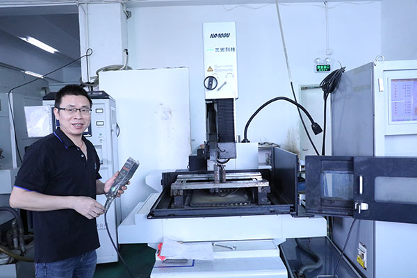 四軸點膠機控制系統客戶